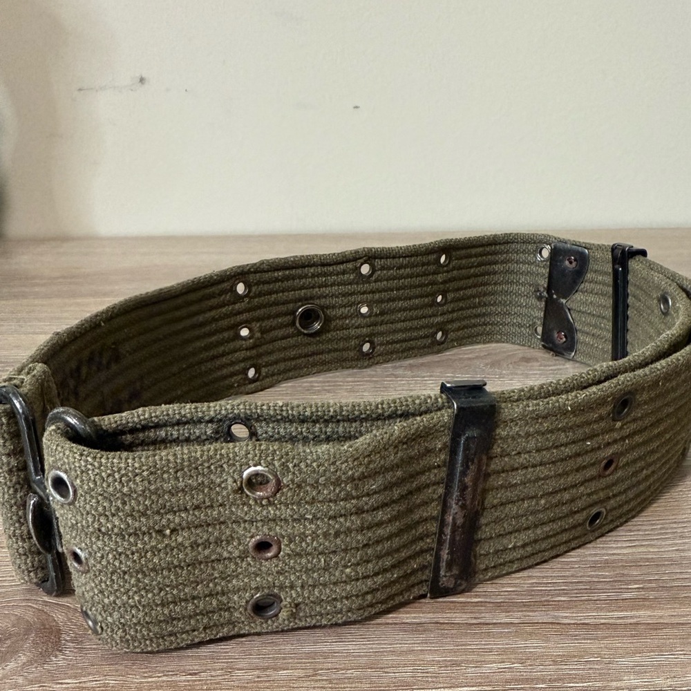 US Military Pistol Belt WW2  World War II